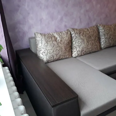 Apartment Apartment *