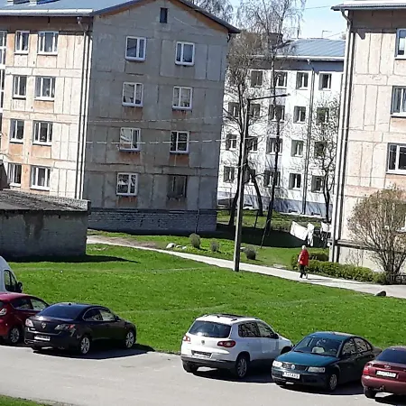 Apartment Apartment *