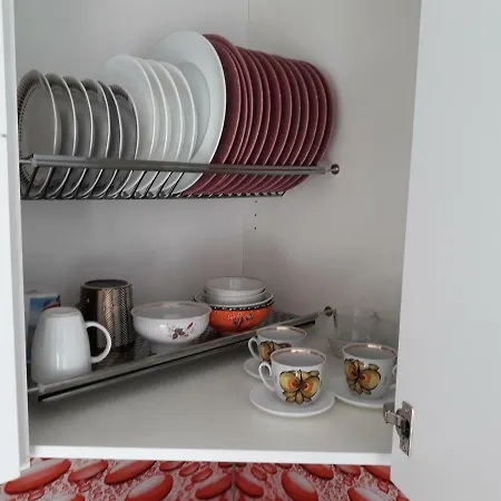Apartment Апартаменты *